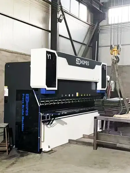 قص ألواح الصلب