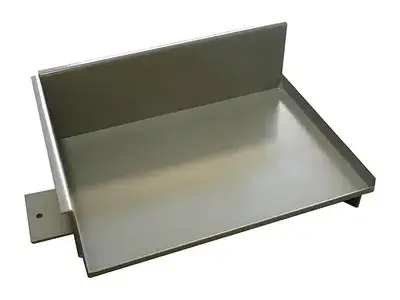 قطع من الصفائح المعدنية