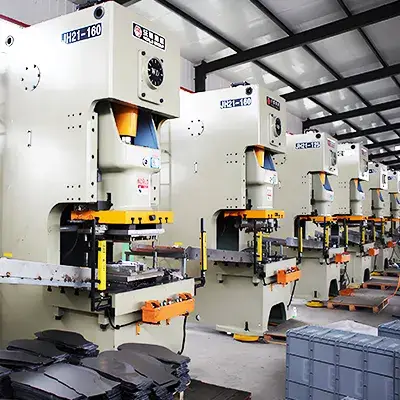 قطع معدنية مشكلة بالختم